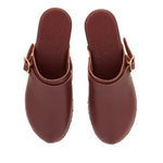 Classic Closed Clog Chestnut