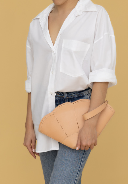 Shell Clutch - Off White