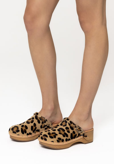 Classic Closed Clog Leopard