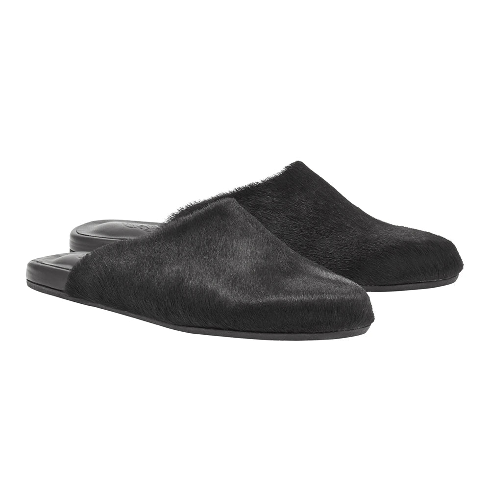 The Slipper Pony Black sandals 3-4