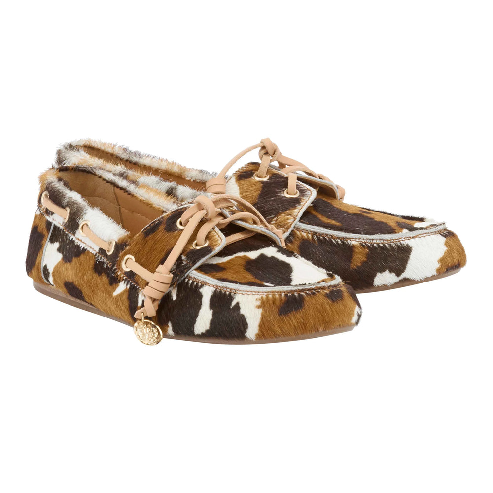 Pliaria Boat Shoe Pony Cow 3-4 view