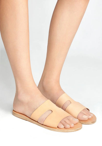 Apteros Leather Natural sandals