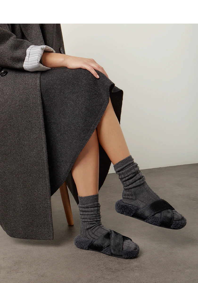 Anilio Pony Black sandals