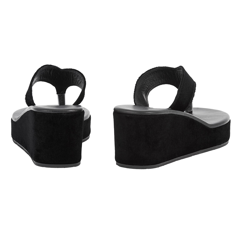 Charys Low Wedge Black