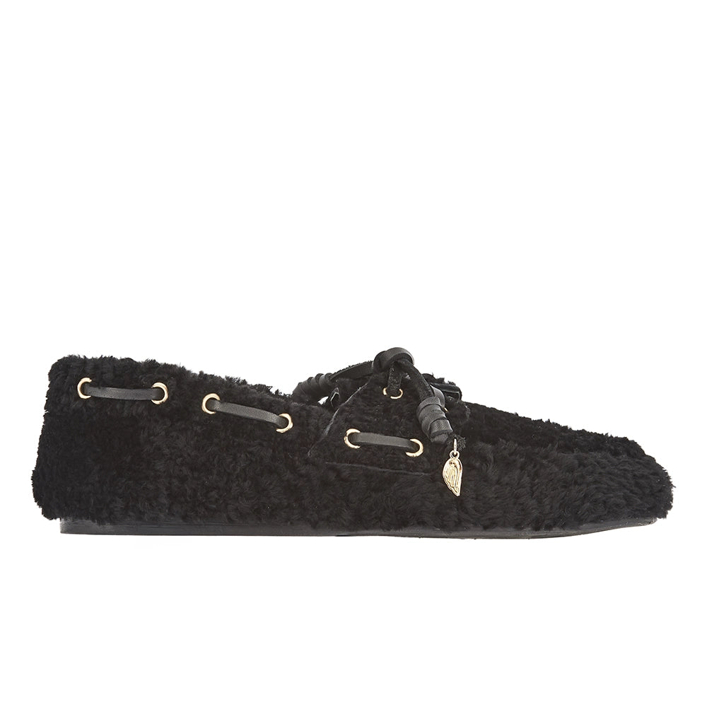 Pliaria Black