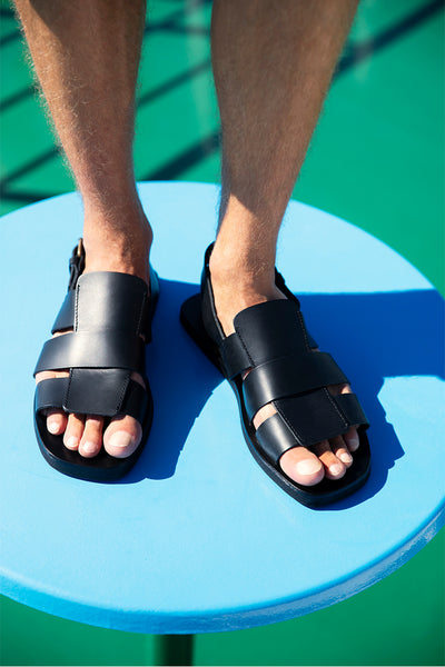 Thanos Leather Black sandals